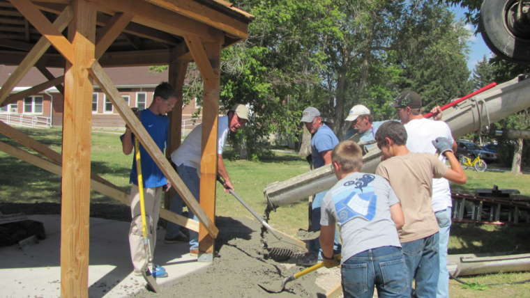 Fremont County BOCES Green Construction Academy assists in Lander Eagle Scout Project.